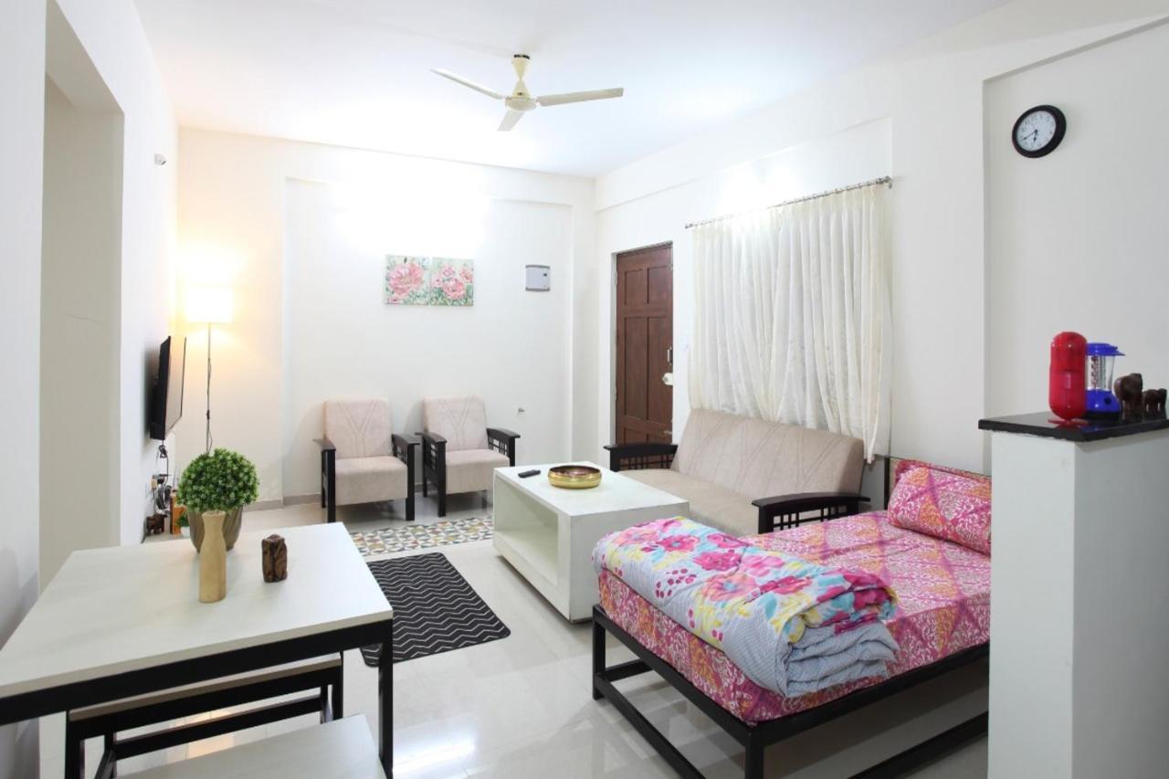 Qualtems Guest House-With Ac Options Bangalore Exterior photo